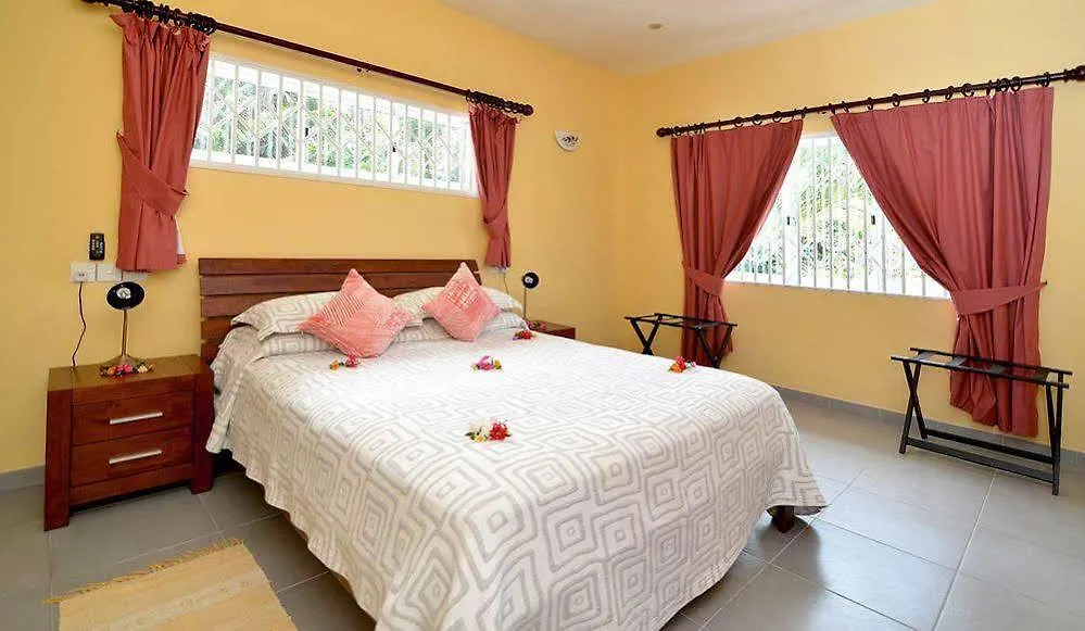 Surfers Beach Self Catering Chalets Takamaka Seychelles