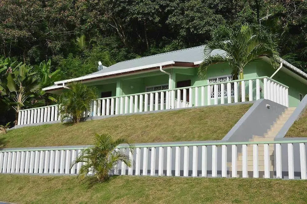 Surfers Beach Self Catering Chalets Takamaka Seychelles