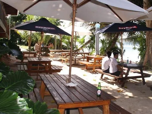 Surfers Beach Self Catering Chalets Takamaka