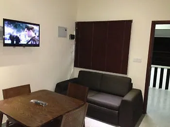 Surfers Beach Self Catering Chalets Takamaka