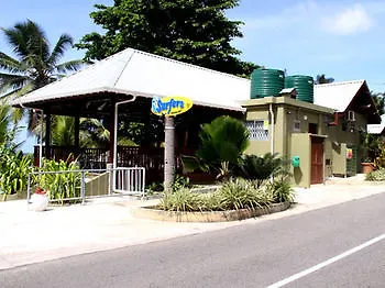 Surfers Beach Self Catering Chalets Takamaka